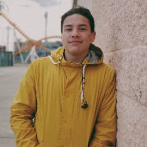 Meet your Posher, Efrain